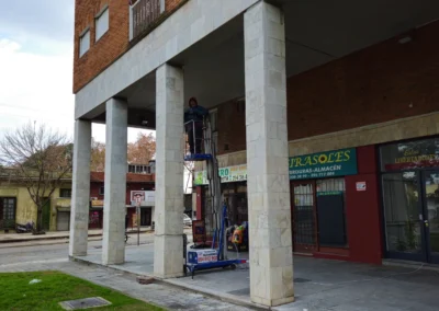 Mantenimiento de fachada de mármoles Edif. Torres libertador